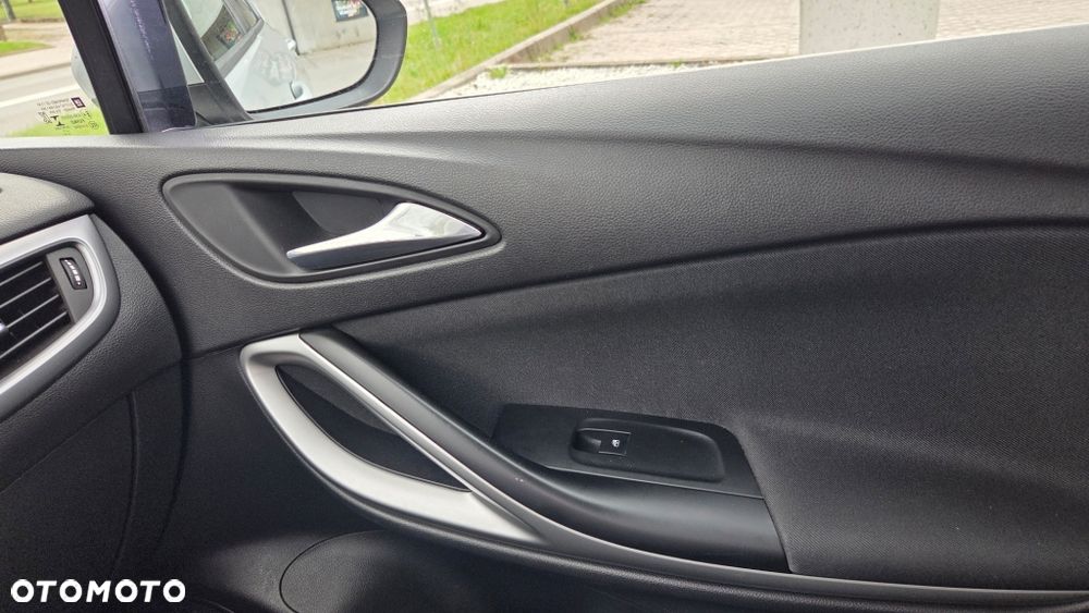 Opel Astra 1.4 T Enjoy - 16