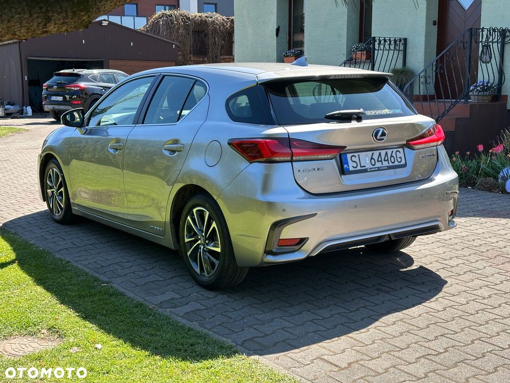 Lexus CT 200h Prestige - 36
