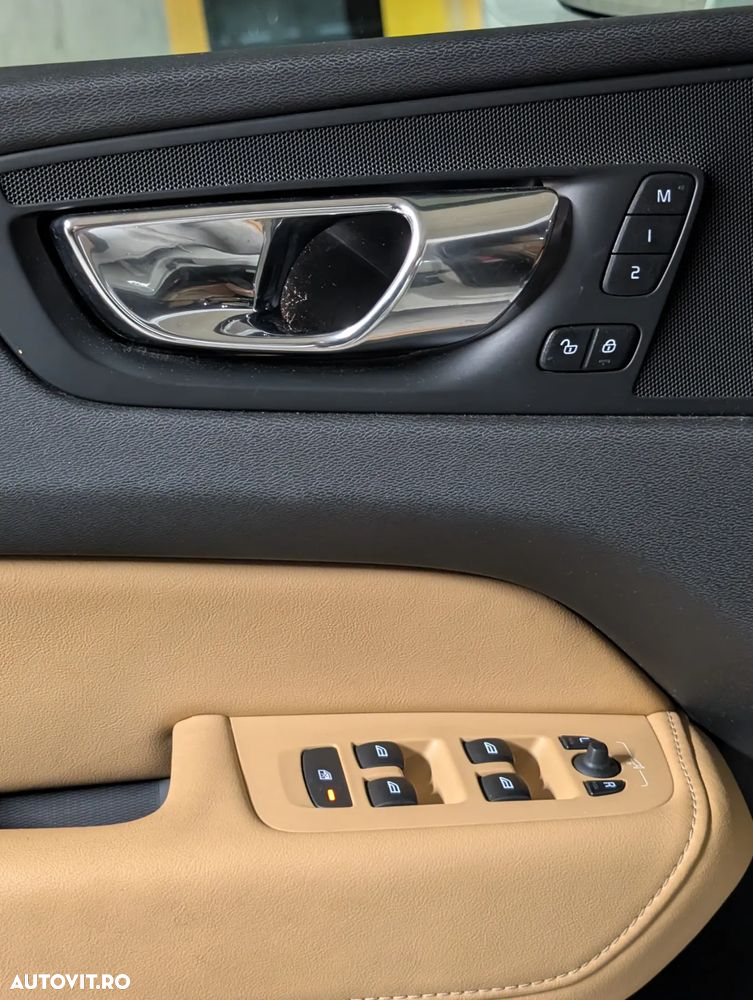 Volvo XC 60 T5 AWD Inscription - 10