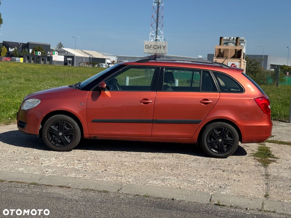 Skoda Fabia 1.4 16V Ambiente - 8