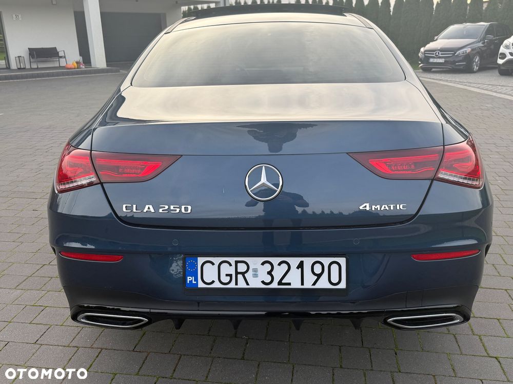 Mercedes-Benz CLA 250 4Matic 7G-DCT AMG Line - 4