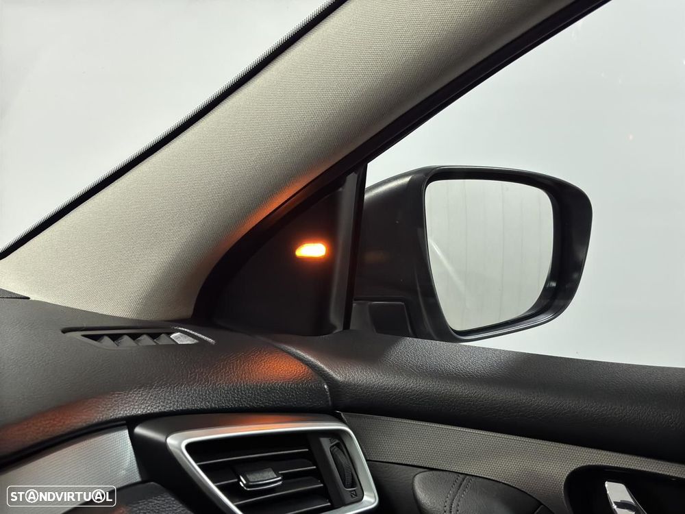 Nissan Qashqai 1.6 dCi Tekna Premium Pele S Alcantara Xtronic - 35