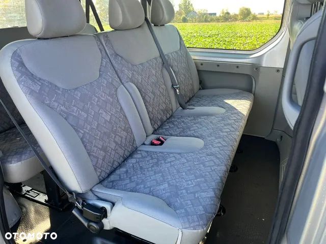 Opel Vivaro - 22