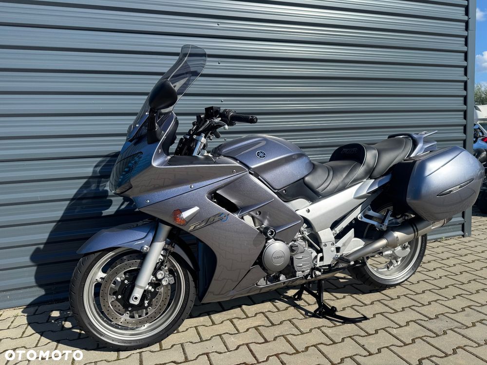 Yamaha FJR - 1