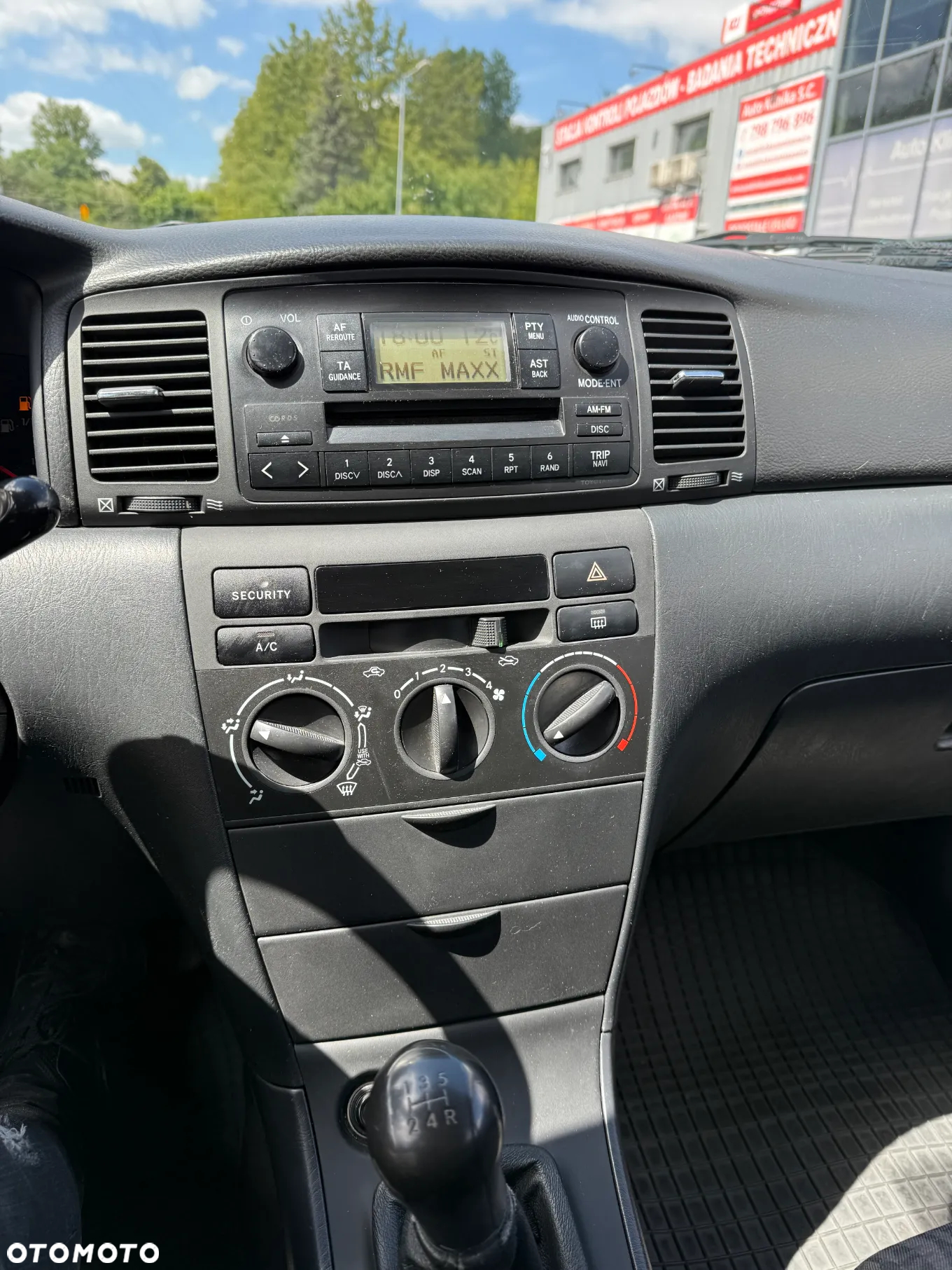 Toyota Corolla 1.4 VVT-i Terra - 16