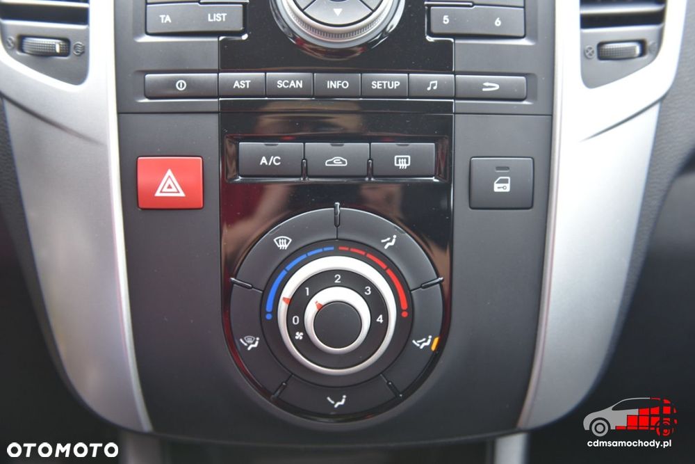 Kia Venga - 26