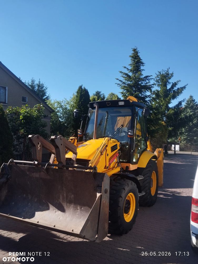 JCB 3Cx Contractor super stan - 24