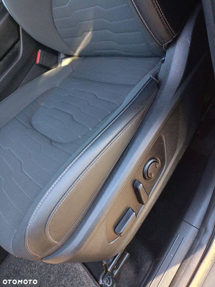 Kia Sportage 1.6 T-GDI HEV Business Line 2WD - 25
