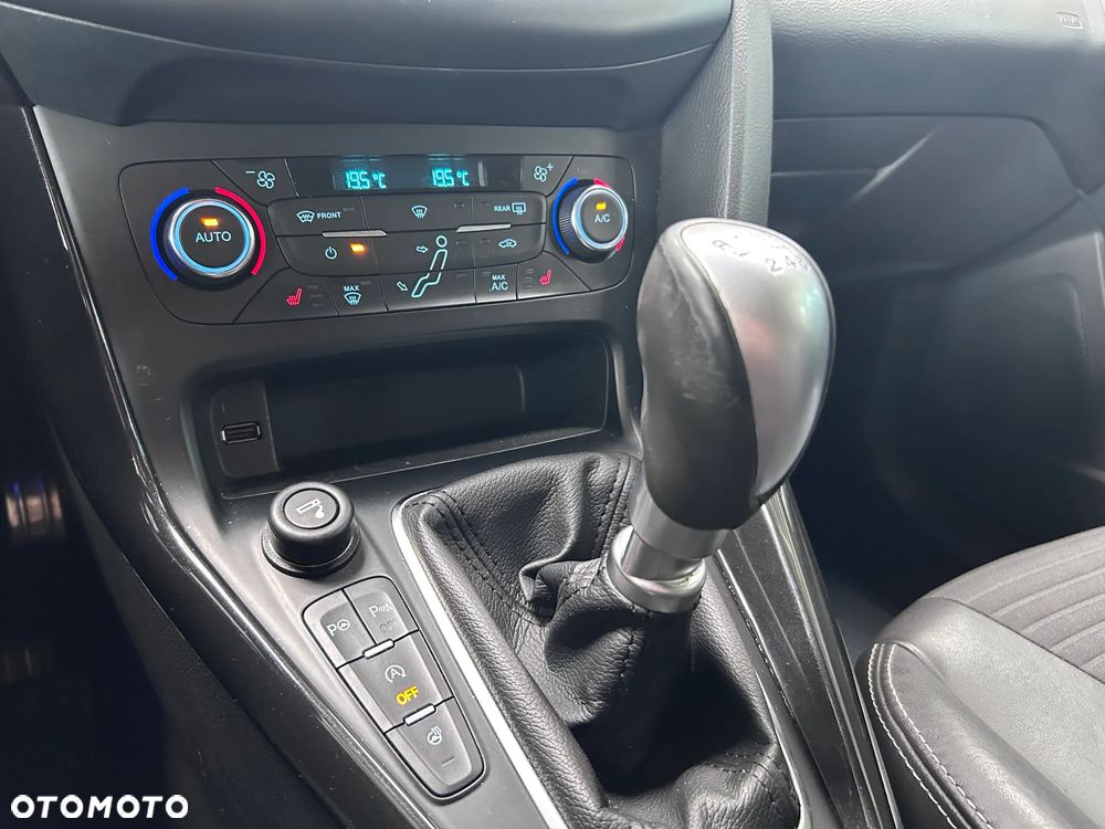 Ford Focus 1.5 EcoBoost Platinium X ASS - 18