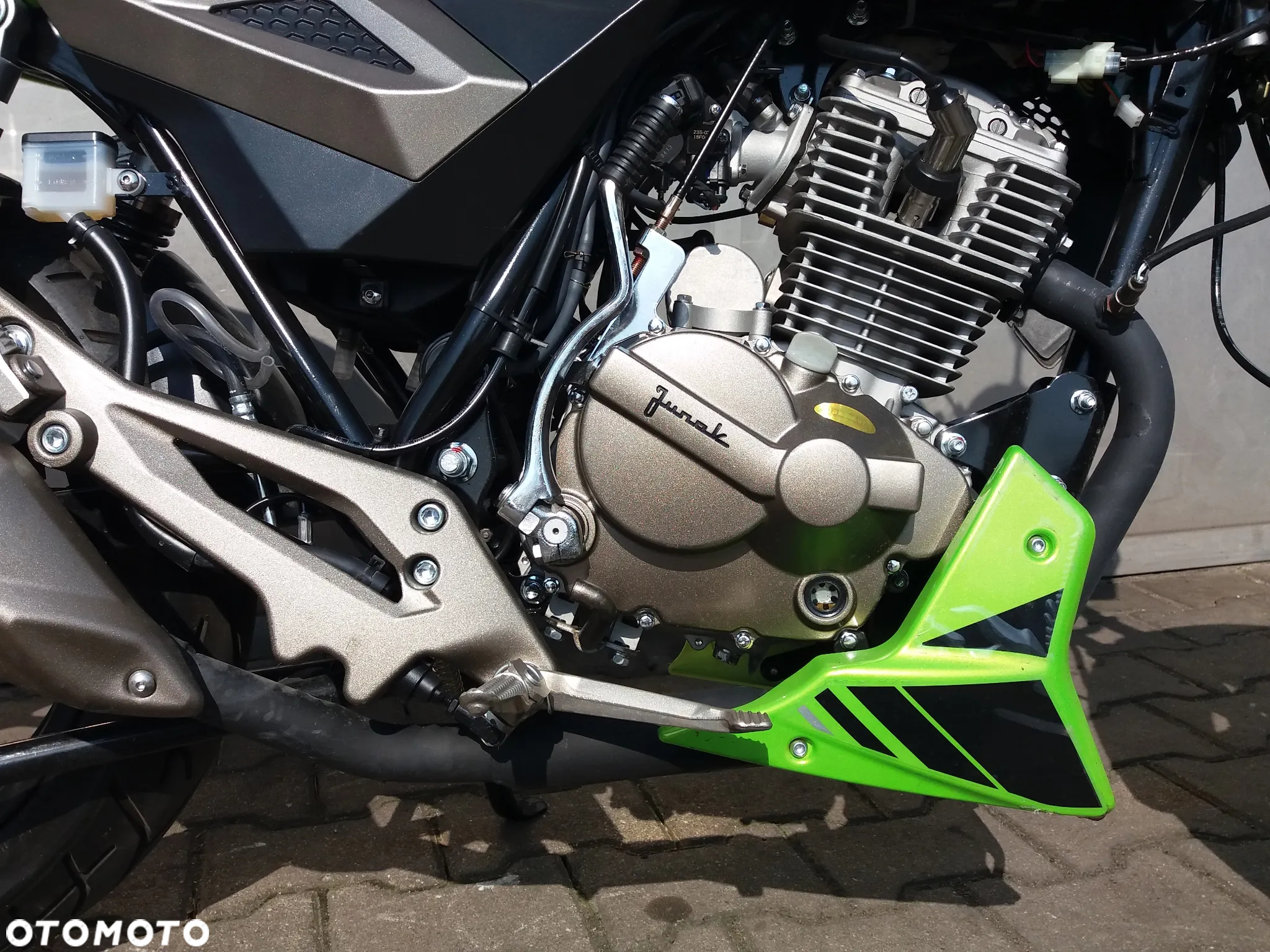 Junak 125 Racer - 4