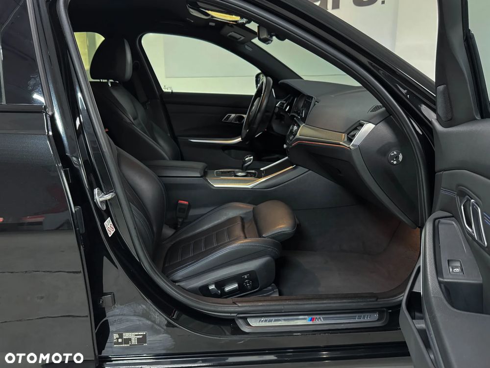 BMW Seria 3 320d xDrive M Sport Shadow - 20