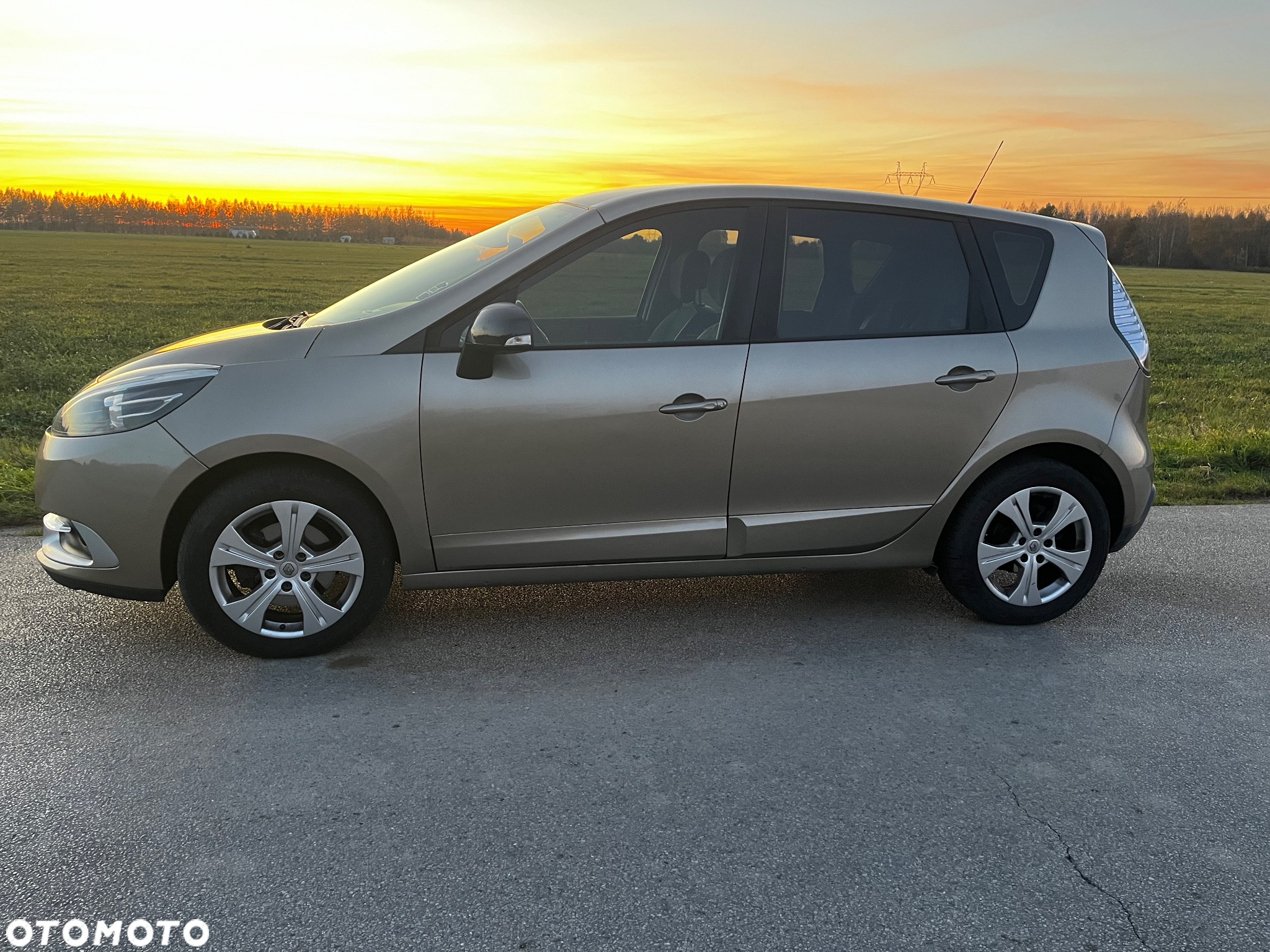 Renault Scenic 1.5 dCi Life - 3
