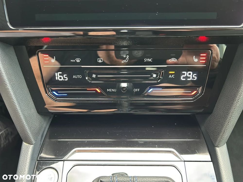 Volkswagen Arteon 2.0 TSI 4Motion R DSG - 27