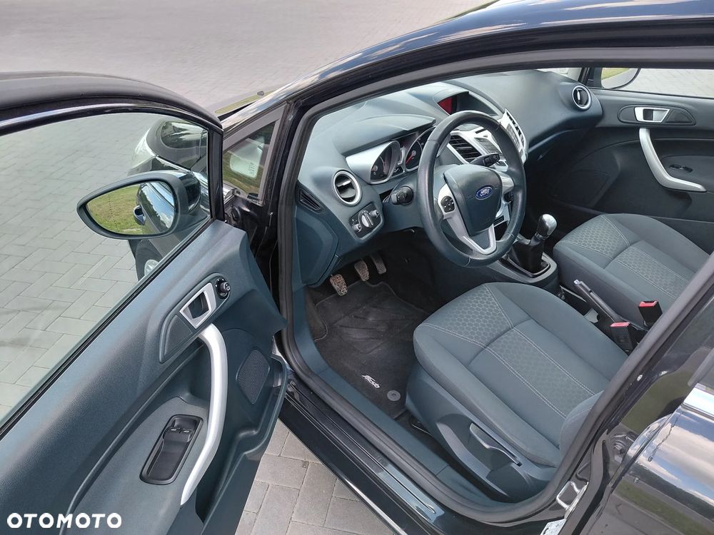Ford Fiesta 1.25 Titanium EU5 - 14