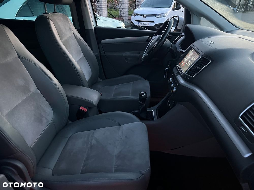 Volkswagen Sharan - 11
