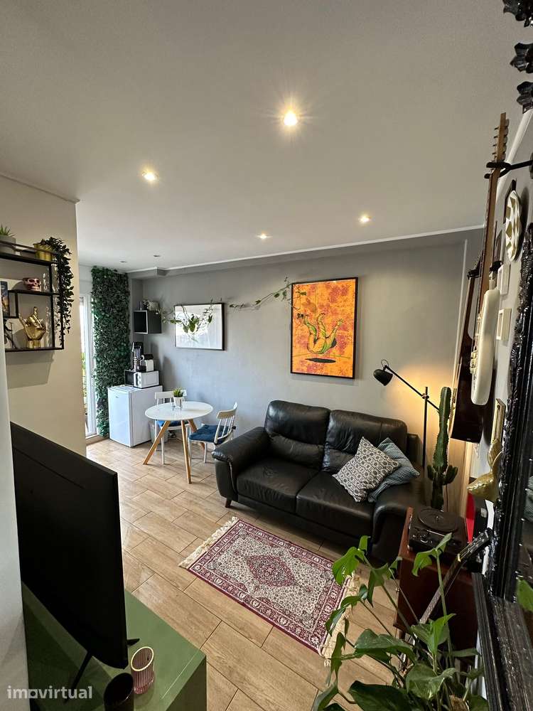 Apartamento T1 com Varanda - Grande imagem: 3/20