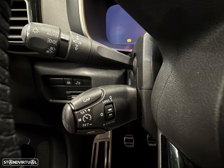 Citroën C5 Aircross 1.2 PureTech Shine - 18