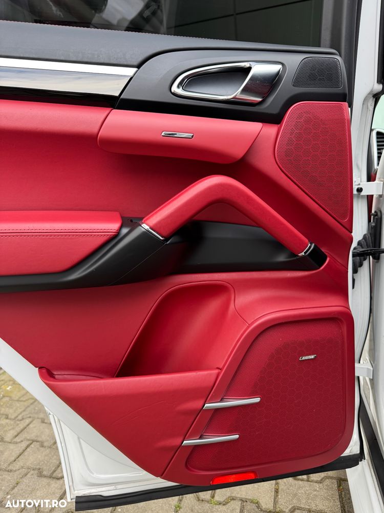 Porsche Cayenne - 15