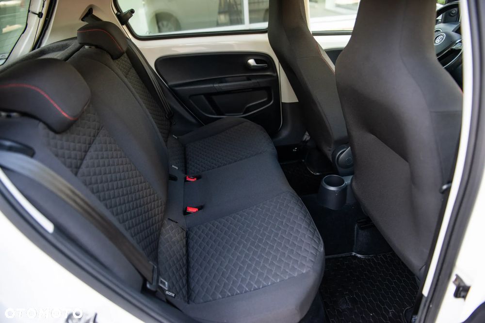 Volkswagen up! 1.0 street - 22