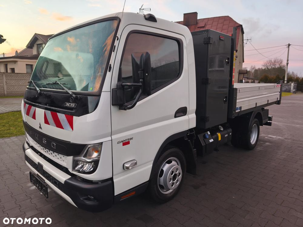 Mitsubishi Fuso Canter - 36