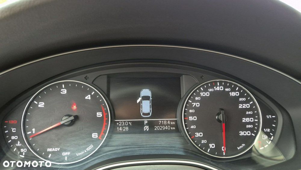 Audi A6 Avant 2.0 TDI Ultra S tronic - 16