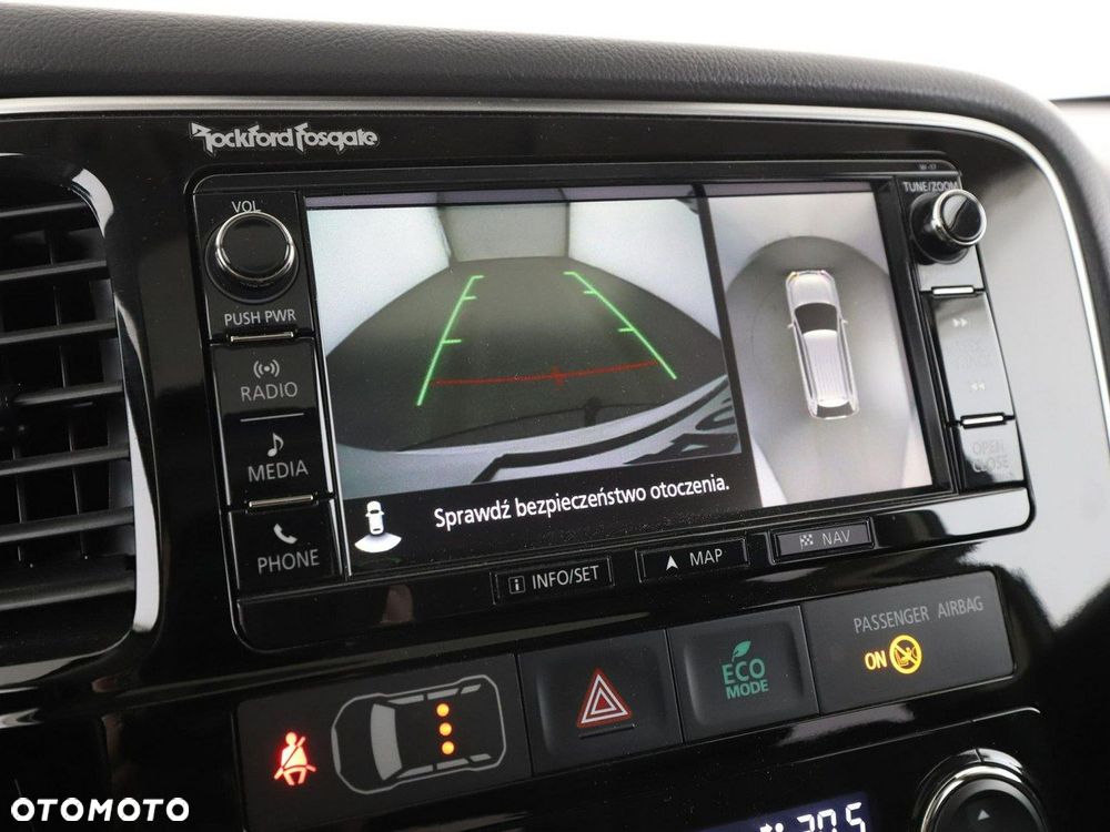 Mitsubishi Outlander Instyle NAVI - 25