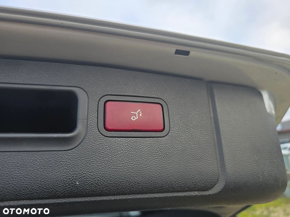 Mercedes-Benz Klasa R - 26