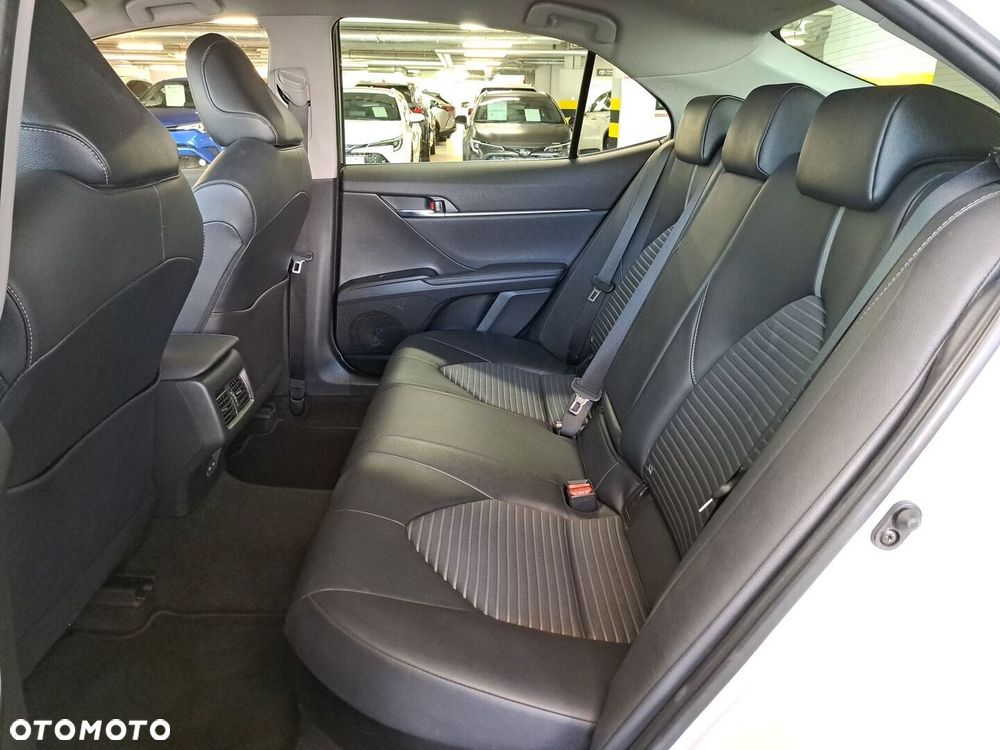 Toyota Camry 2.5 Hybrid Prestige CVT - 13