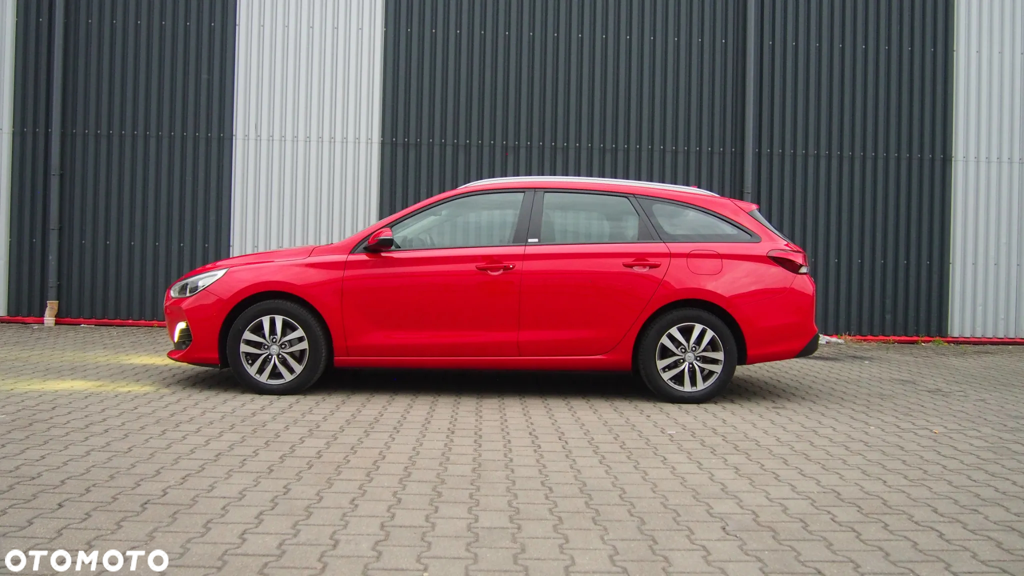 Hyundai i30 Kombi 1.6 CRDI DCT EDITION 30 - 24