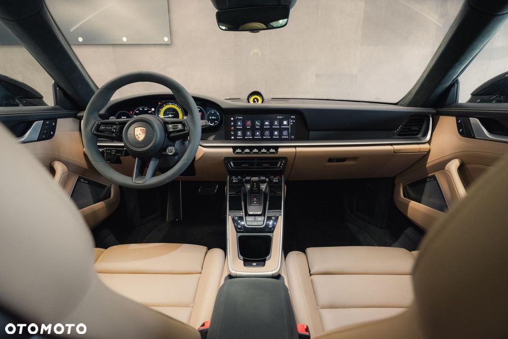 Porsche 911 Turbo S - 11