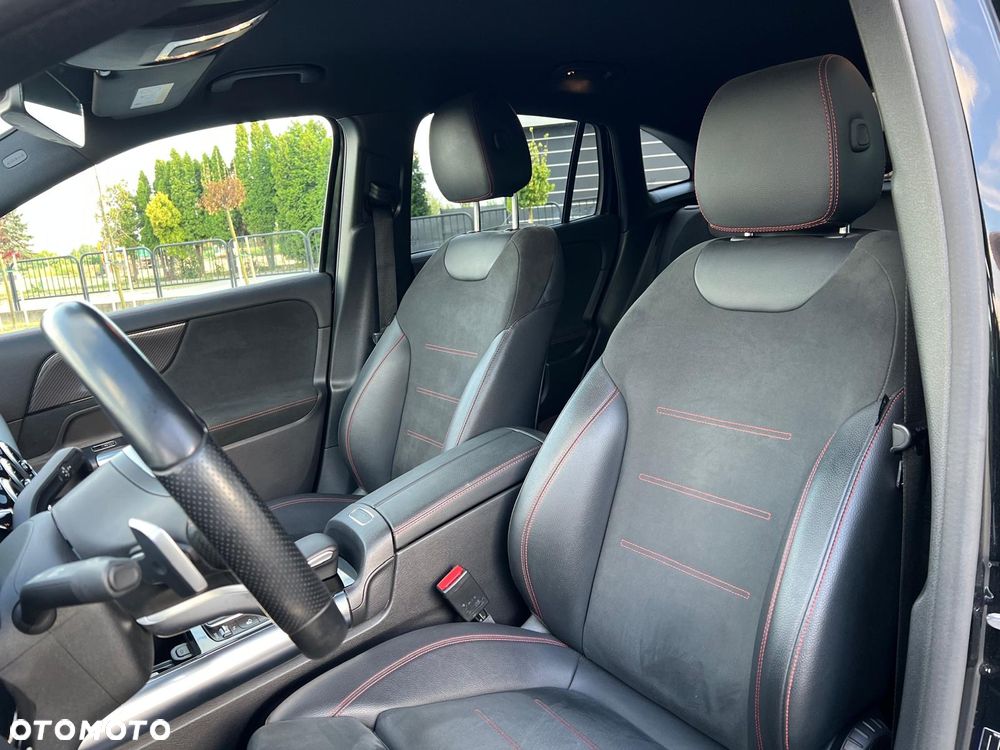 Mercedes-Benz GLA 200 d AMG Line - 19