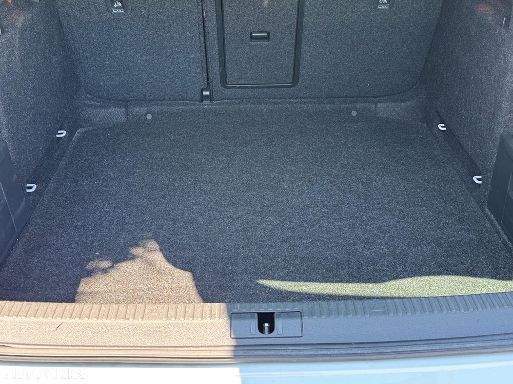 Skoda Superb 2.0 TDI Style - 40