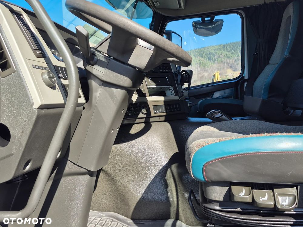 Volvo VOLVO FM 410 CHŁODNIA / WINDA PALFINGER / KABINA SYPIALKA /OŚ SKRĘTNA - 23