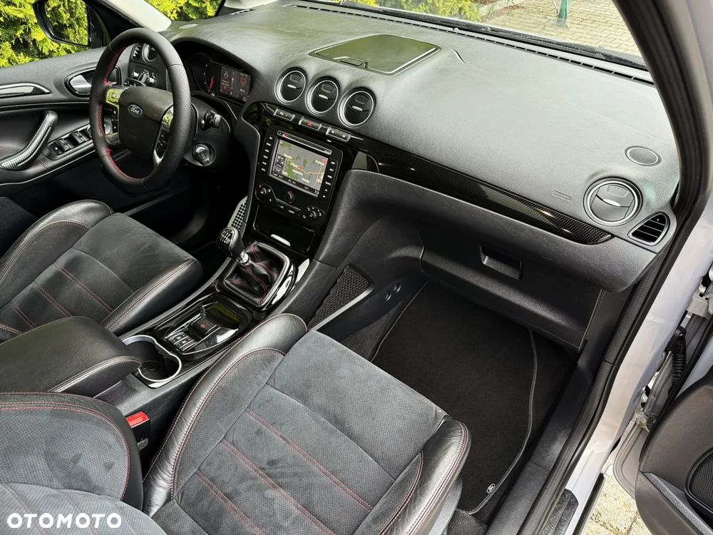 Ford S-Max - 27
