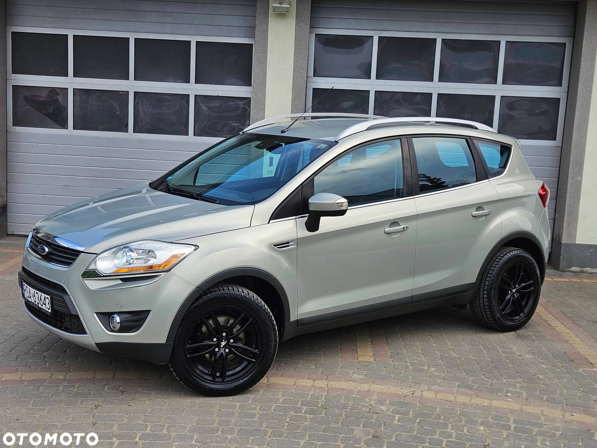 Ford Kuga 2.0 TDCi 4x4 Titanium - 6