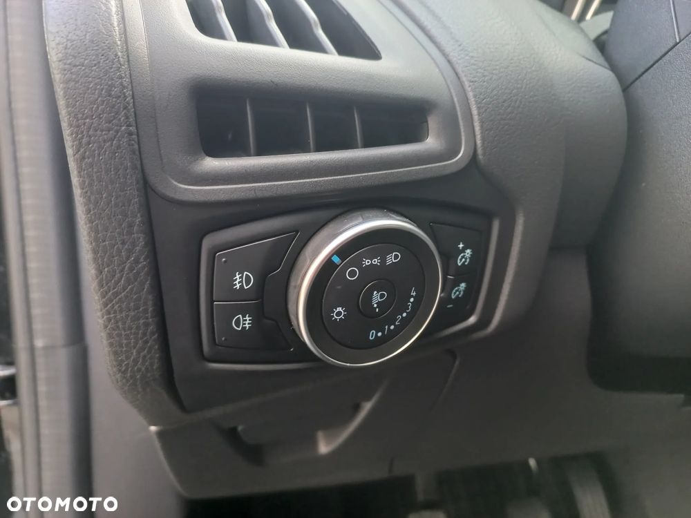 Ford Focus 1.5 EcoBoost Start-Stopp-System Business Edition - 12