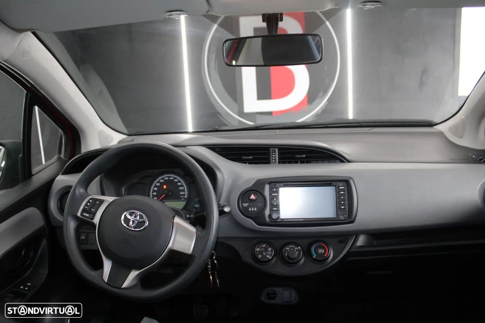 Toyota Yaris - 11