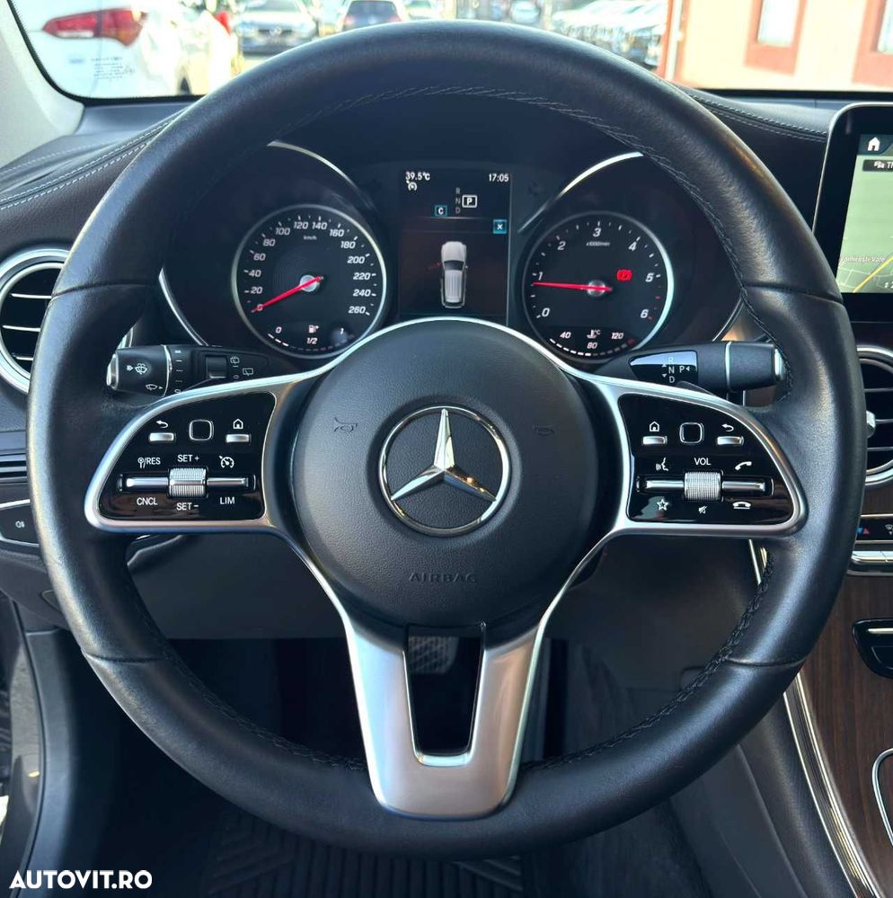Mercedes-Benz GLC - 22