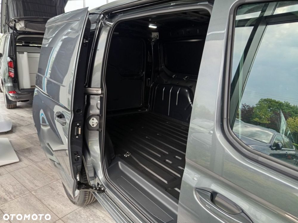 Ford Transit Connect - 12