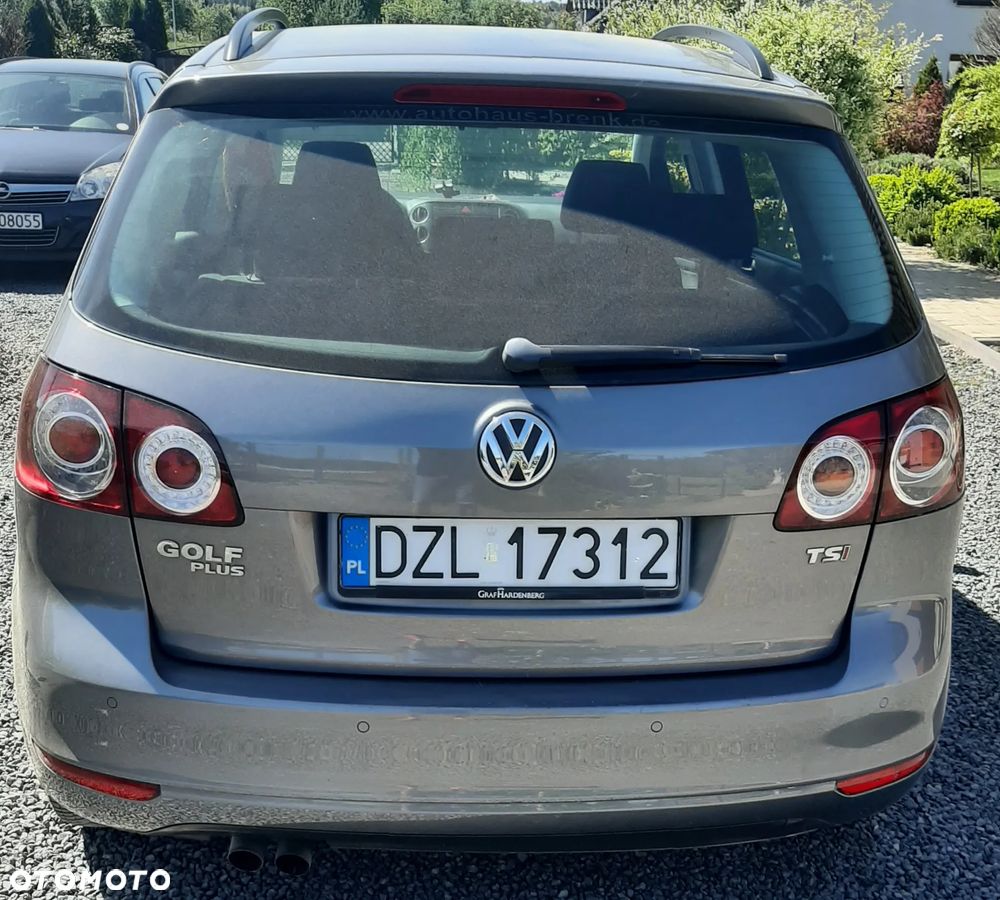 Volkswagen Golf - 2