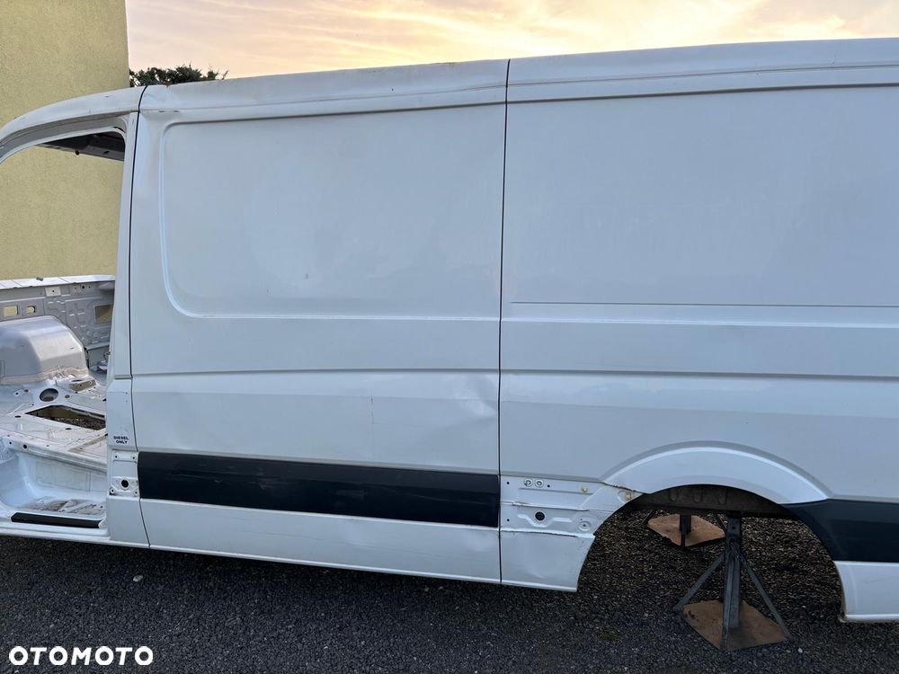 Mercedes-Benz Sprinter - 4