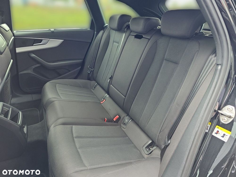 Audi A4 Avant 35 TFSI mHEV S tronic - 31