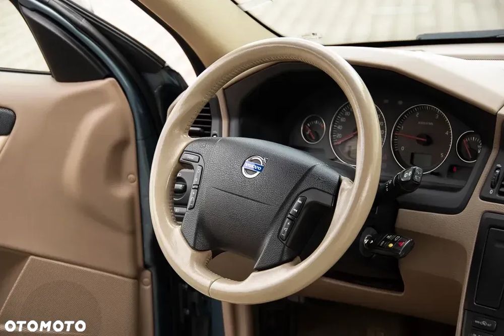 Volvo XC 70 2.4D AWD Summum - 25