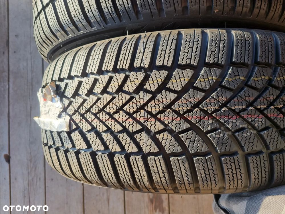 Opony Bridgestone Blizzak LM005 235/45R18 98V,XL 2022r.4x8mm jak nowe - 2
