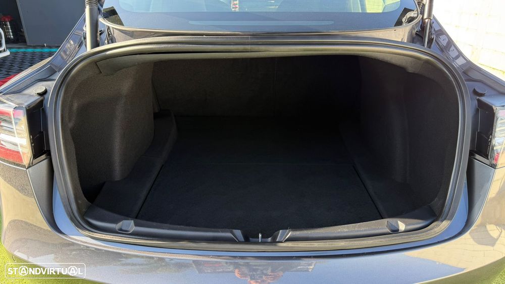 Tesla Model 3 Long-Range Dual Motor AWD - 8