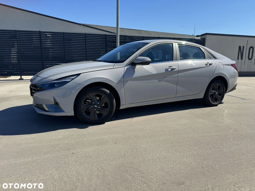 Hyundai Elantra 1.6 Smart CVT - 2