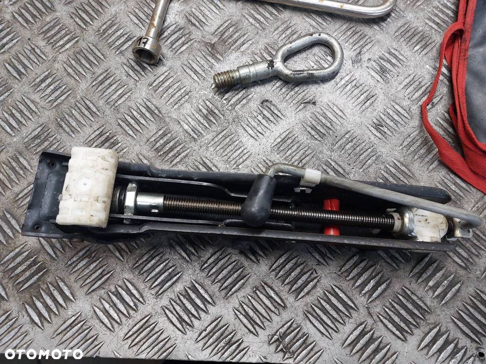 LEWAREK PODNOŚNIK + DOJAZDÓWKA 5x120 3Jx16 FI72,6 115/90R16 BMW E46 6757131 - 5