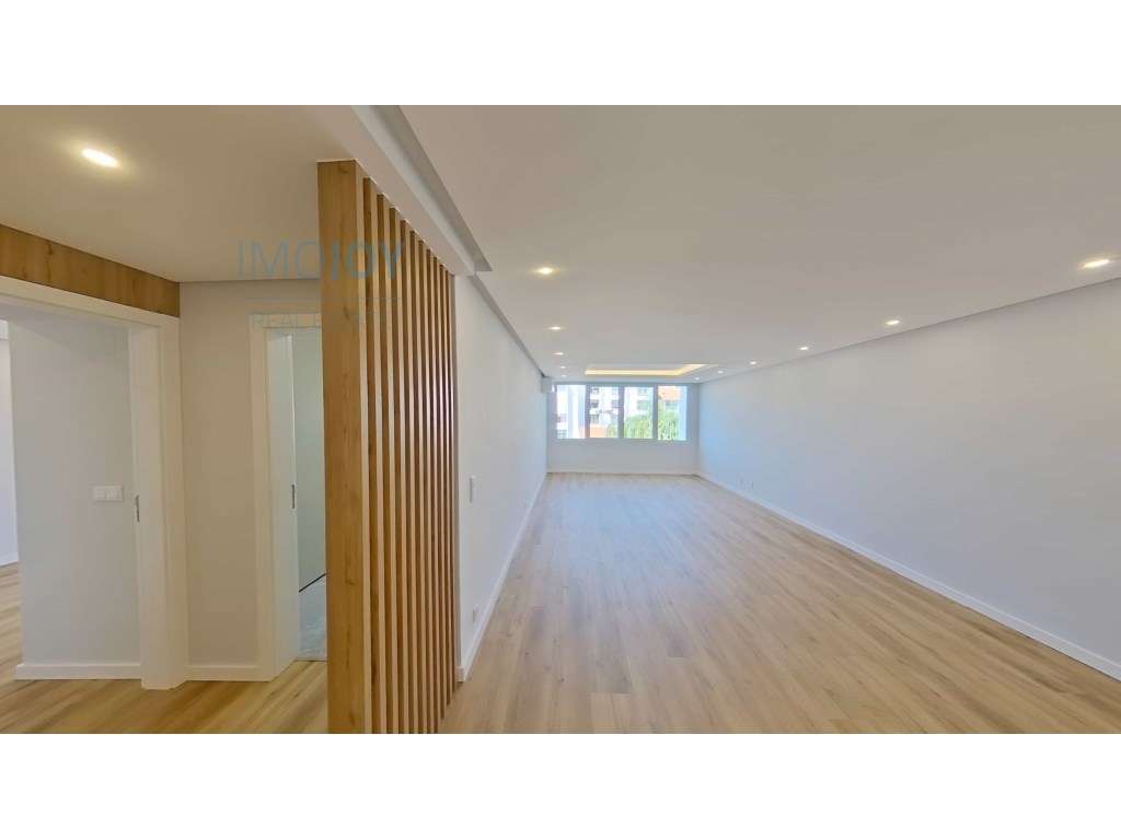 Apartamento T3 Remodelado na Quinta da Bicuda - Grande imagem: 5/37