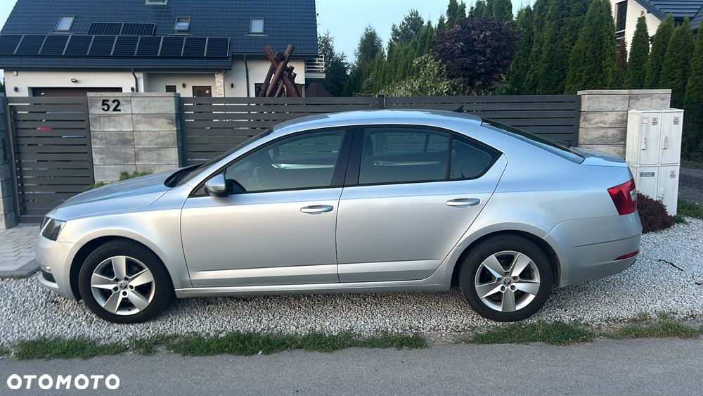 Skoda Octavia 1.6 TDI SCR Ambition - 2