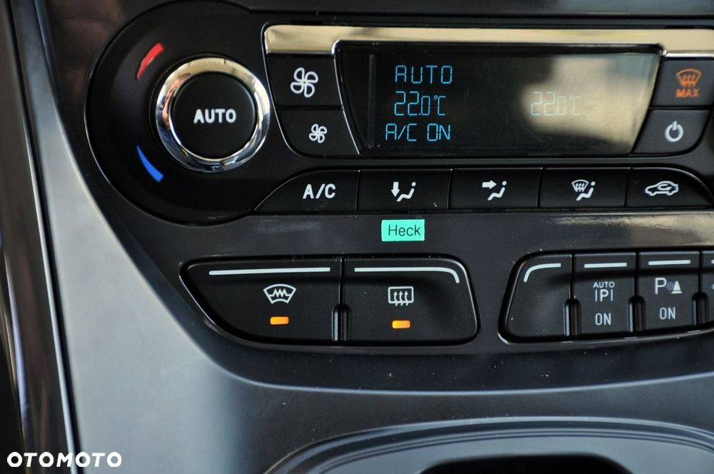 Ford Kuga - 35